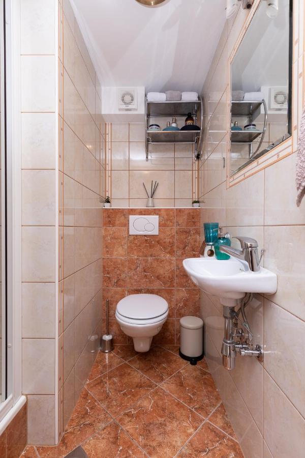 Apartman Monika オミシュ エクステリア 写真