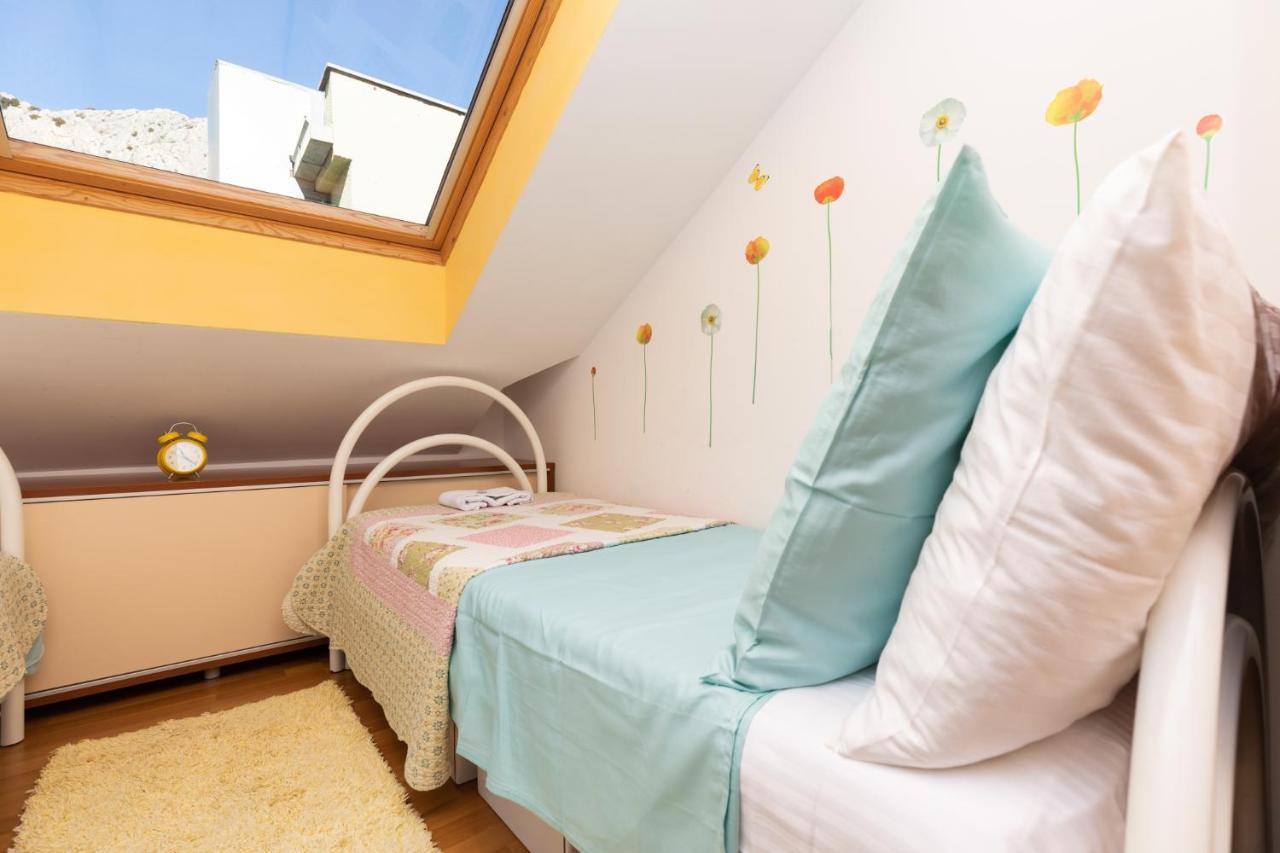 Apartman Monika オミシュ エクステリア 写真