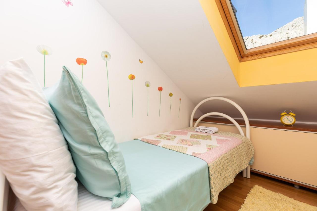 Apartman Monika オミシュ エクステリア 写真